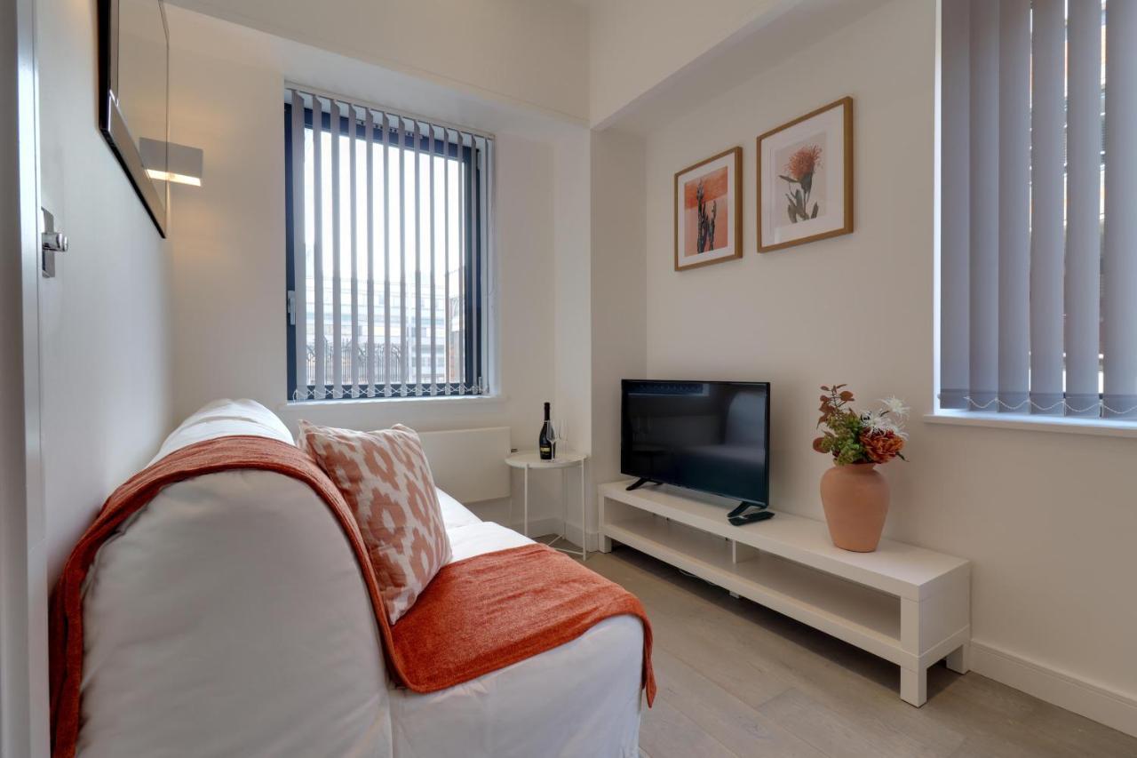 La Casa Suites 슬라우 외부 사진