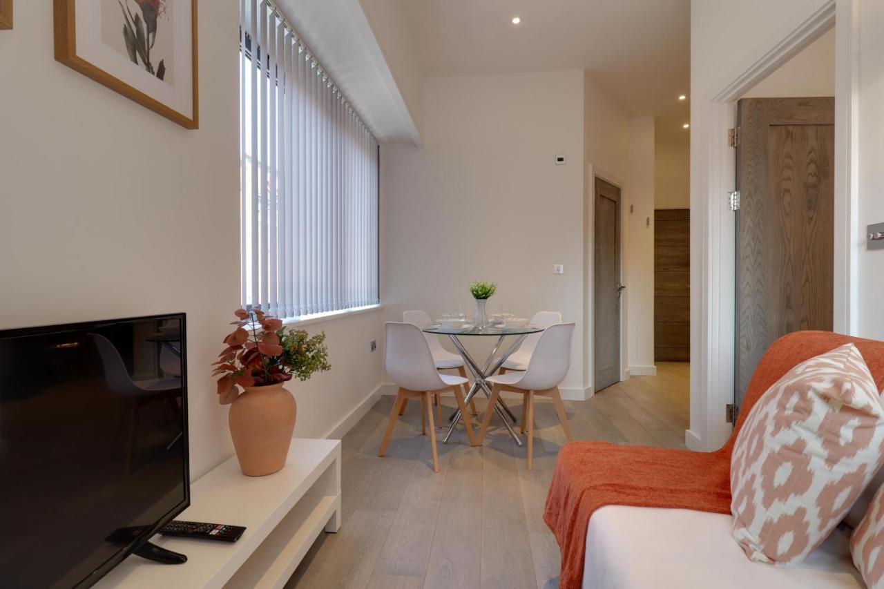 La Casa Suites 슬라우 외부 사진