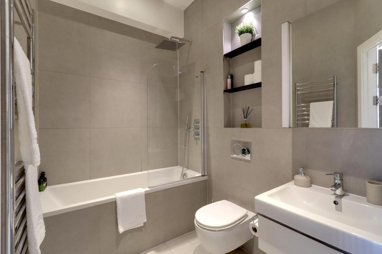 La Casa Suites 슬라우 외부 사진