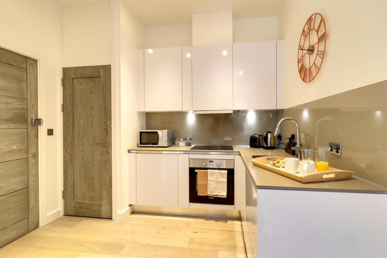 La Casa Suites 슬라우 외부 사진